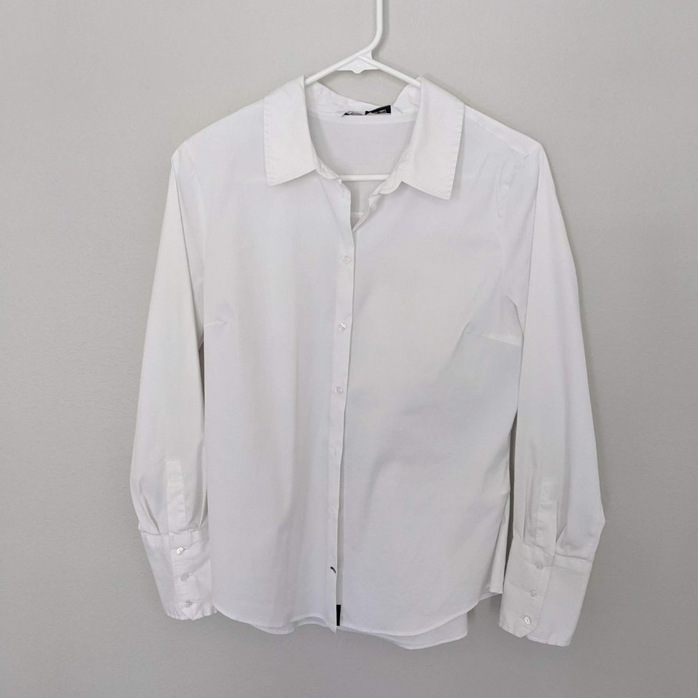 Fitted button down shirt